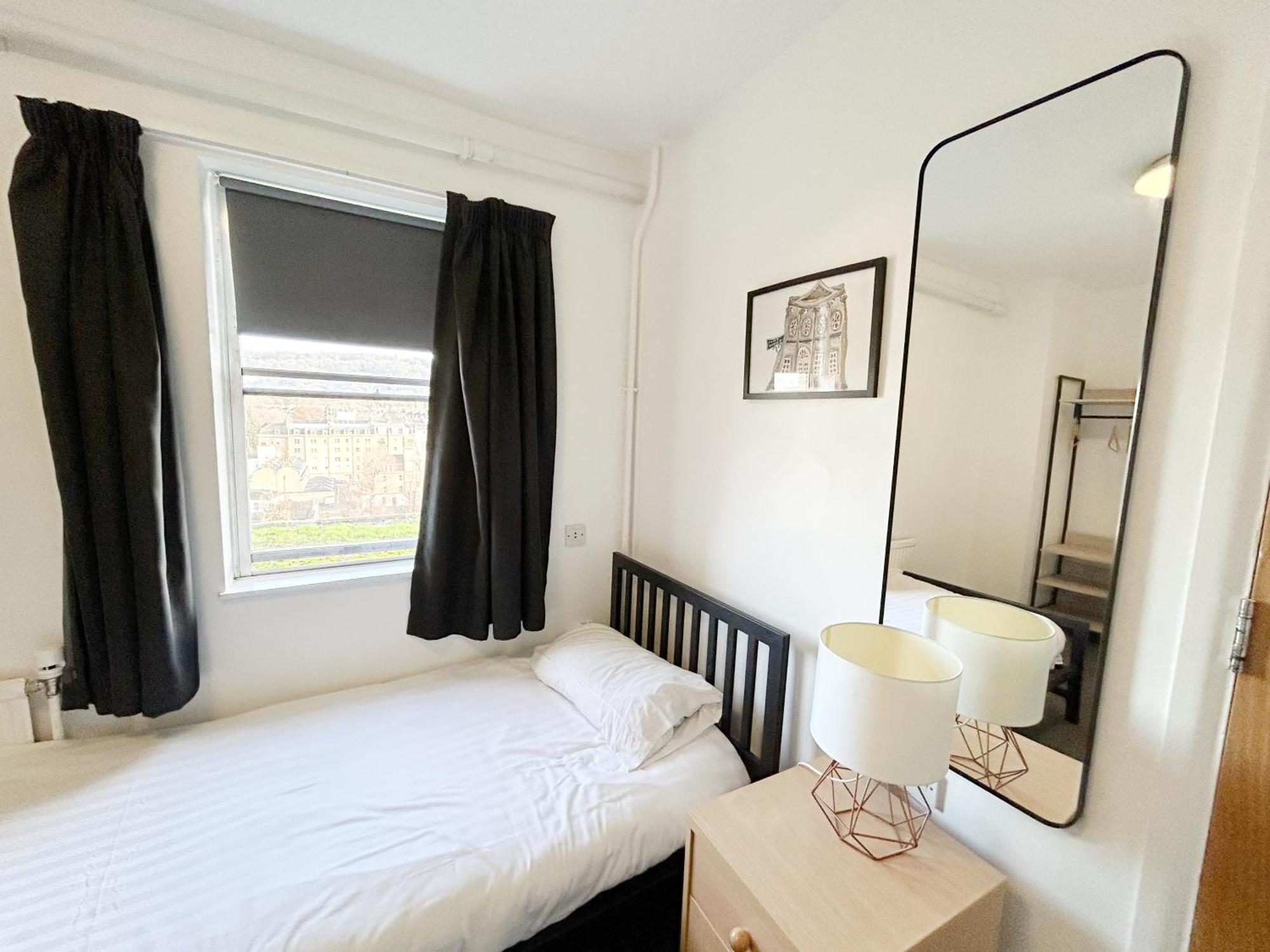 Standard Twin Room with Shared Bathroom,1631620137:JPEG